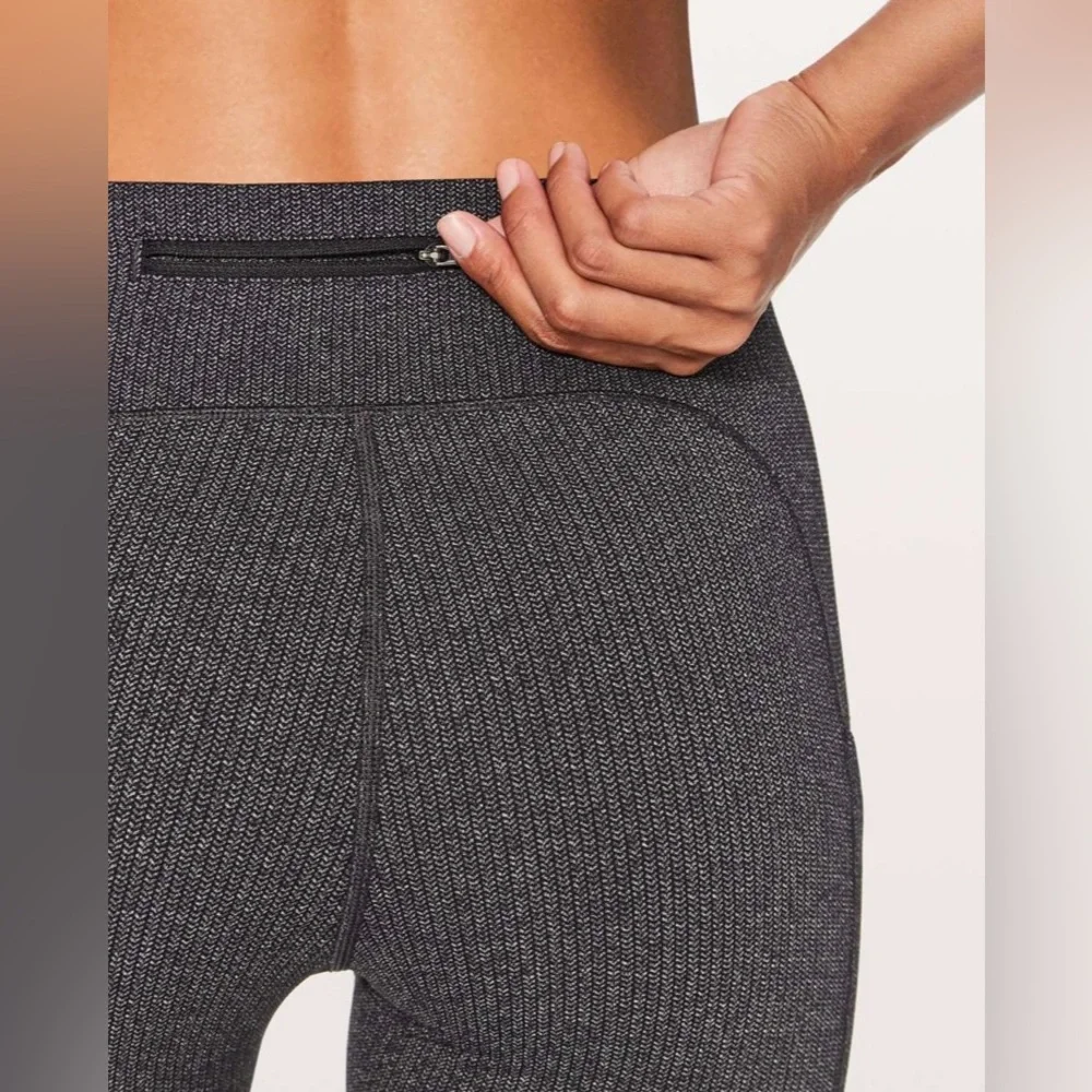 Lululemon Women’s Speed Up Tight 28”